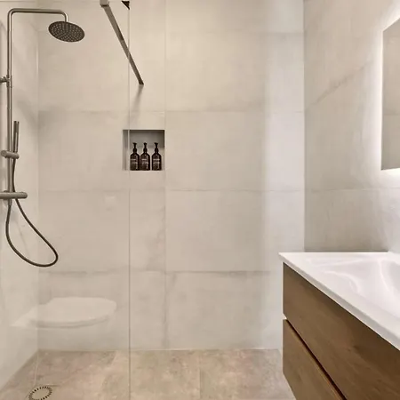 Amstel L Family Friendly L Fully Equipped L Unit L *